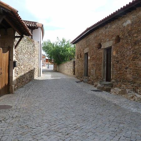 Casas De Campo Da Quinta Entre Rios Mirandela Exterior foto